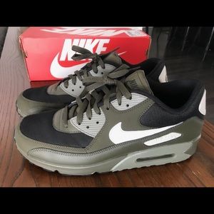 Nike Air Max 90 Essential - Mens 12
